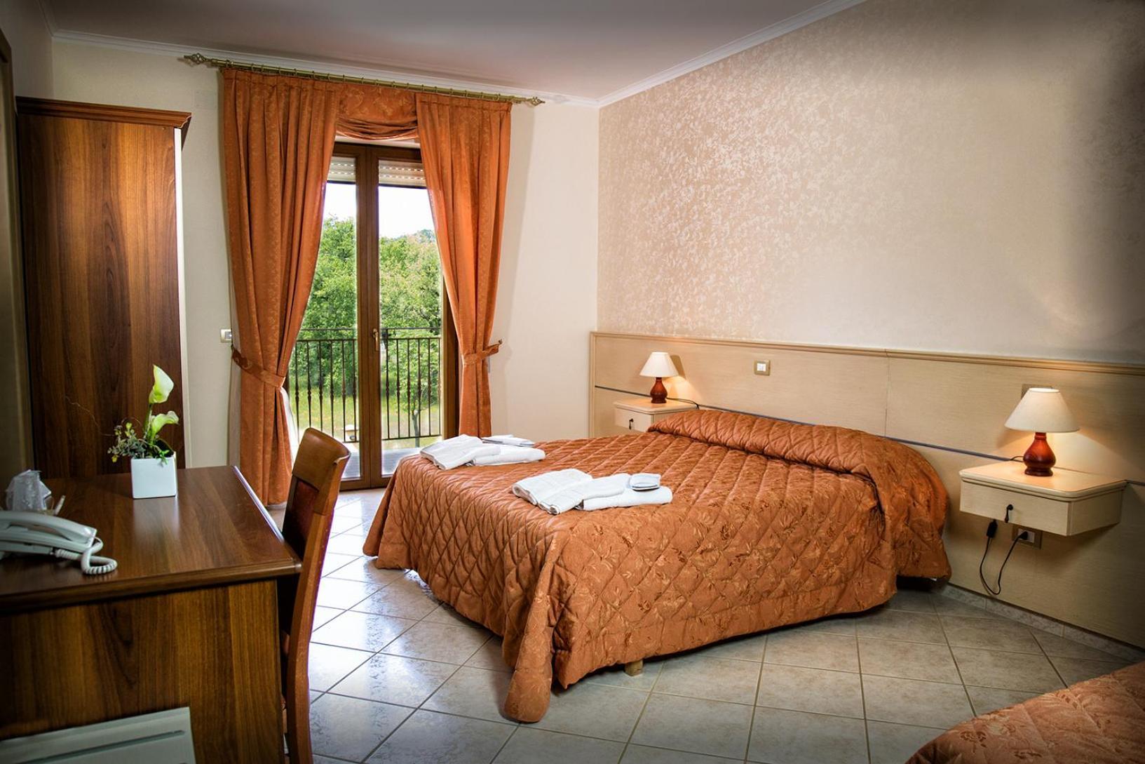 Elia Hotel Buccino Chambre photo